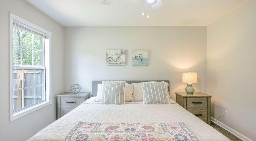 Photo of Georgia Rose