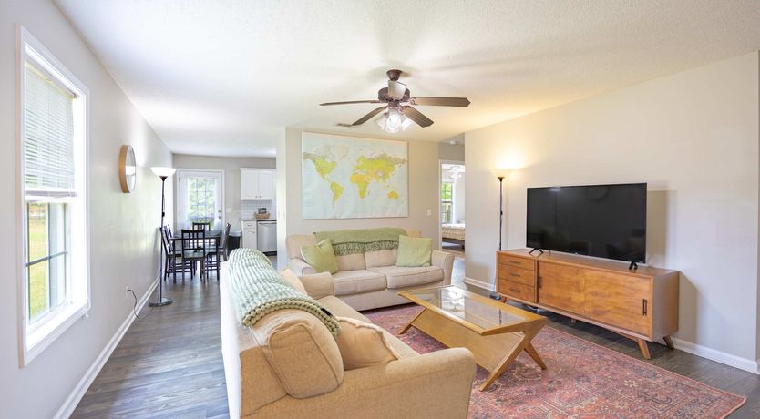 Photo of Georgia Rose