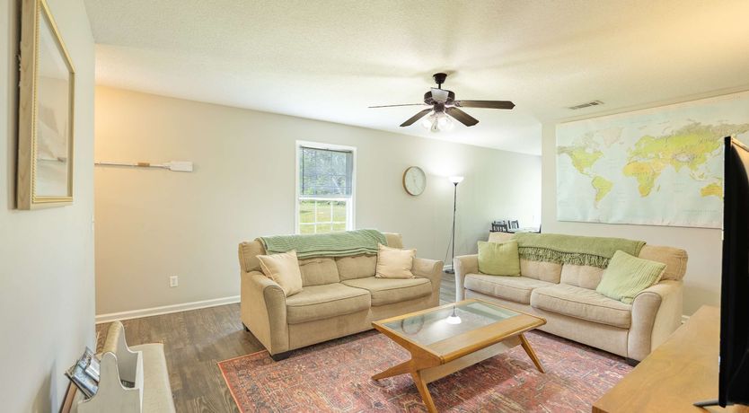 Photo of Georgia Rose