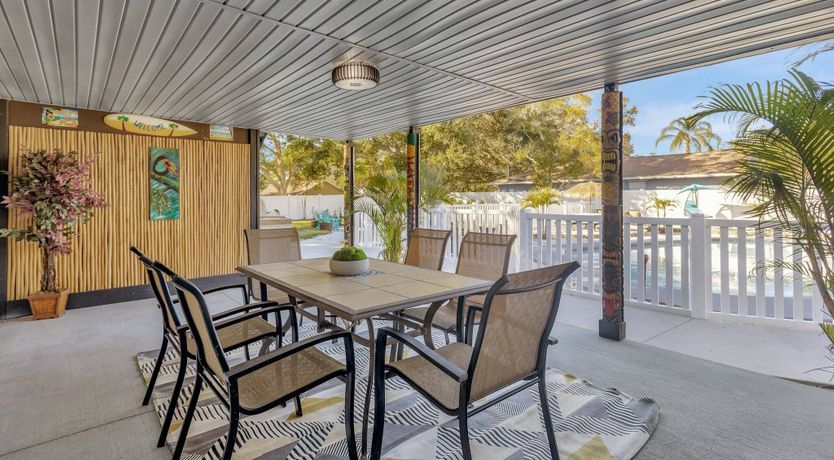 Photo of Palm Mansion