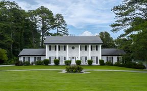 Photo of VoyageATL Manor