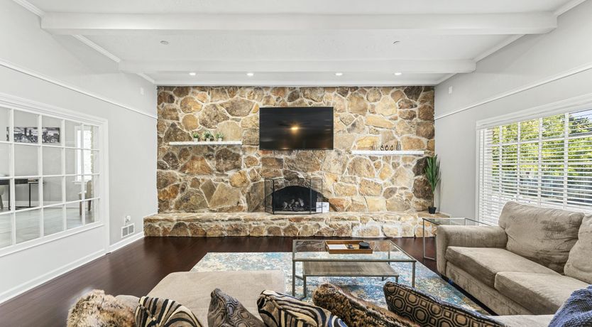 Photo of VoyageATL Manor