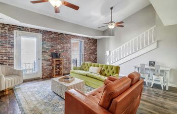 The Statesboro Story Holiday Home