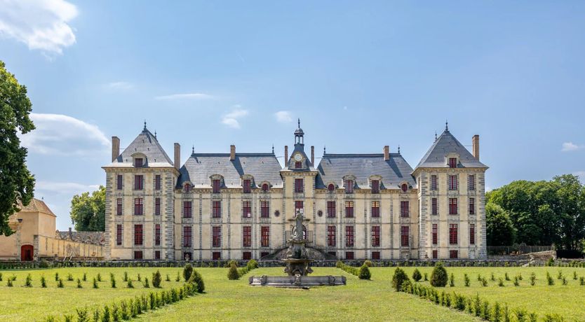 Photo of Ornate Opulence