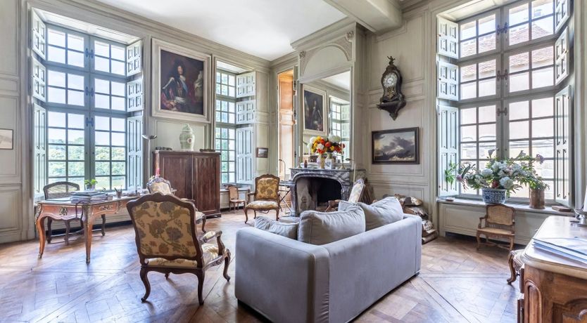 Photo of Ornate Opulence