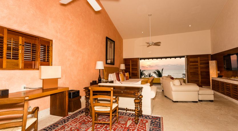 Photo of Pacific Paraíso