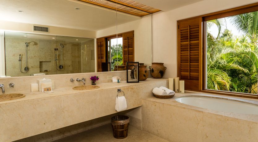 Photo of Pacific Paraíso