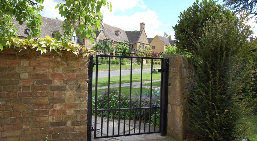 Photo of In the Country to Love You