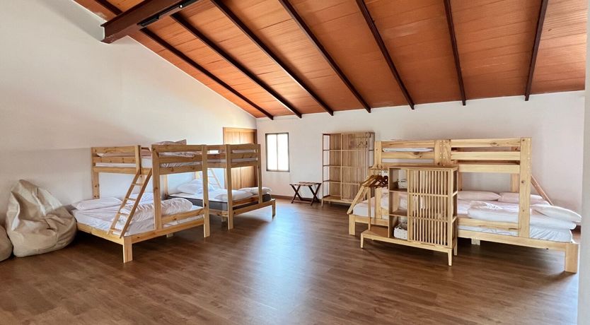 Photo of Mountains & Meadows