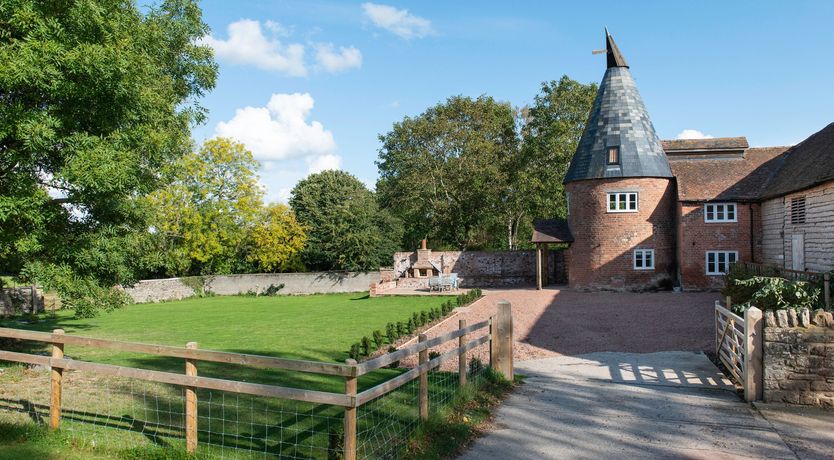 Photo of Kiln & Apple