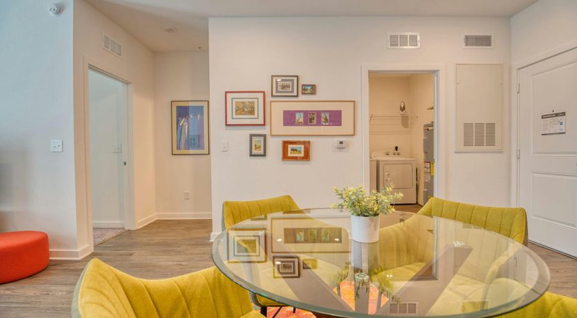 Photo of Gainesville Jewel