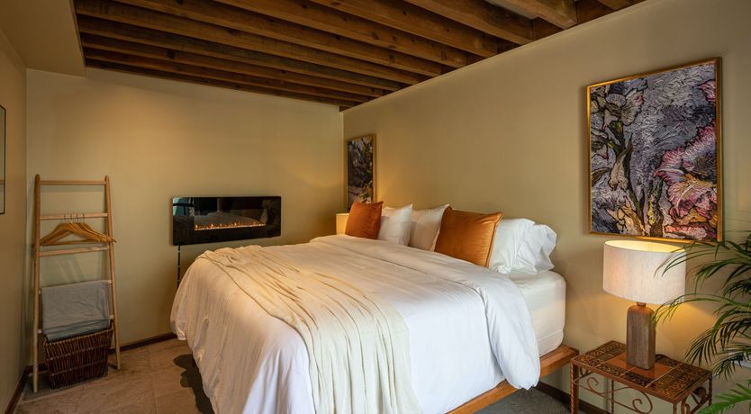 Photo of A Piece of the Parroquia