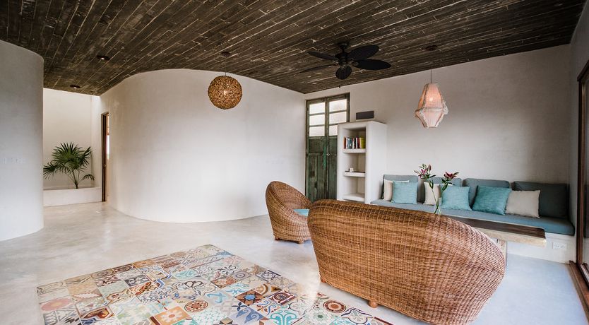 Photo of Caribbean Waters Edge