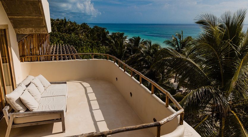 Photo of Caribbean Waters Edge