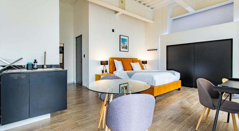 Photo of Historic Chic