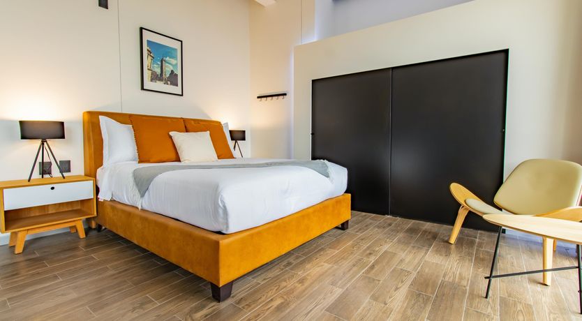 Photo of Historic Chic