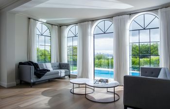 Hills of Luxury Holiday Home