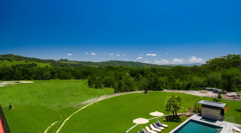 Photo of Effortless Elysium