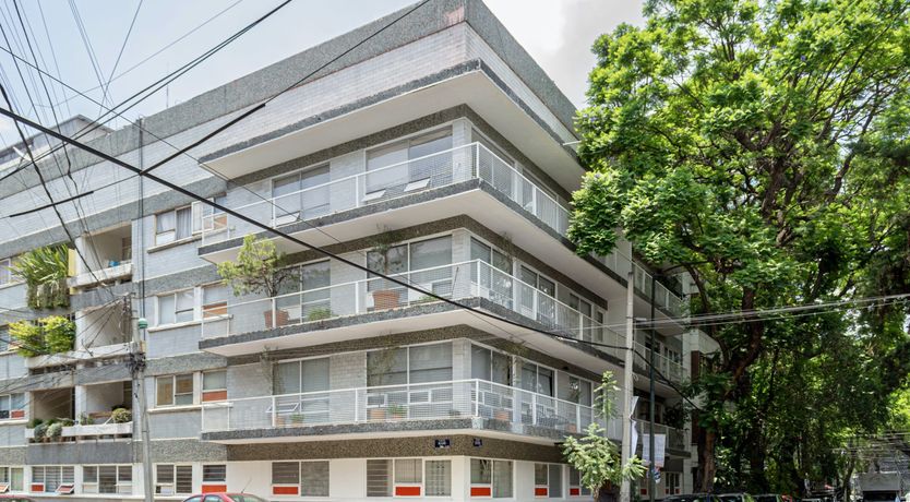 Photo of Ode to Nápoles