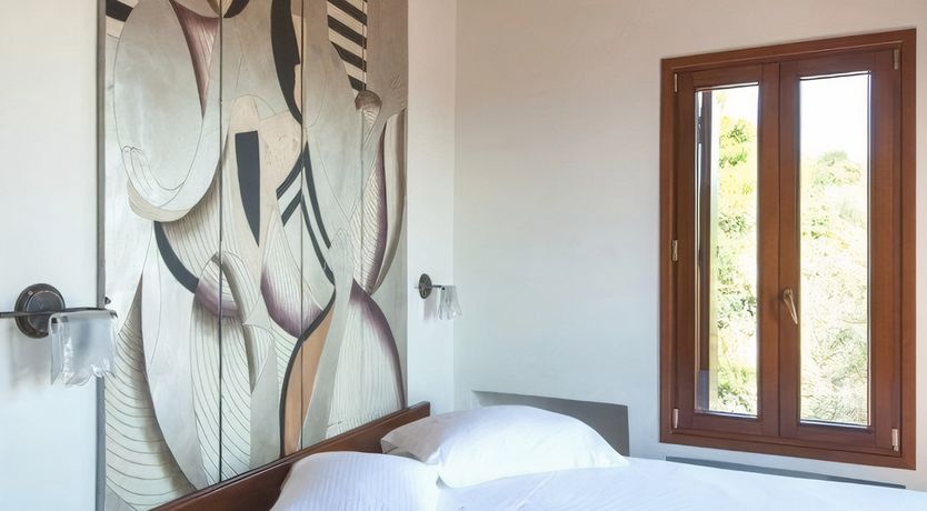 Photo of Olive Laugh Love