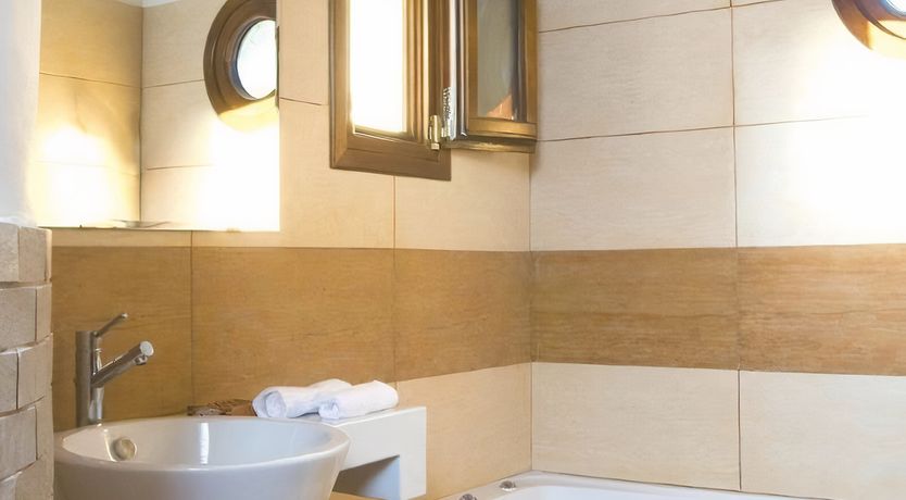 Photo of Olive Laugh Love