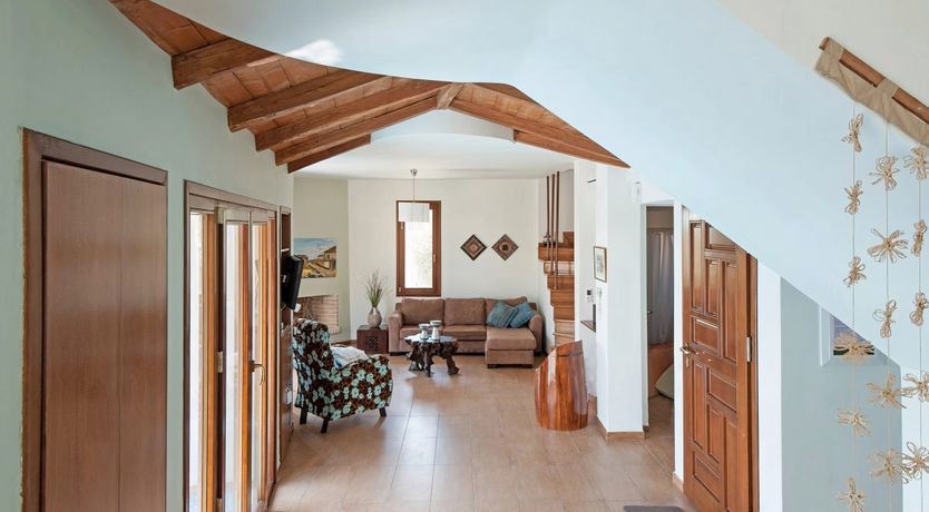 Photo of Olive Laugh Love