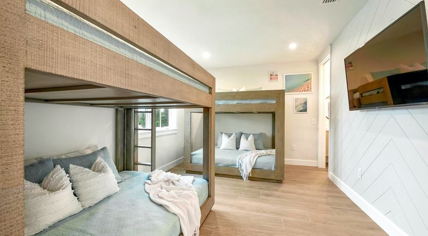 Photo of Turn to the Light