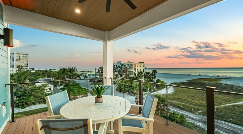 Photo of Live in Paradise