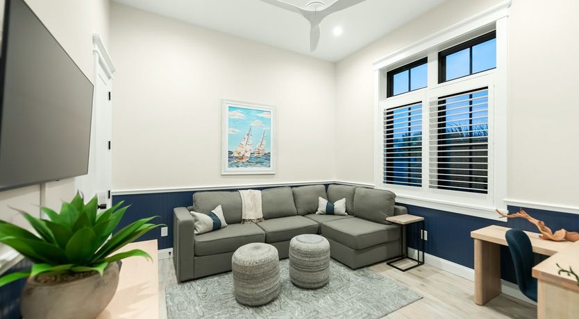 Photo of Live in Paradise