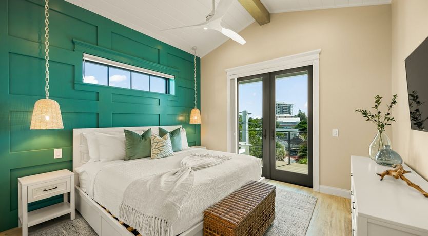 Photo of Live in Paradise