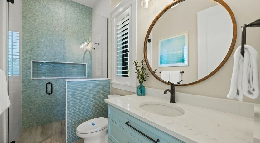 Photo of Live in Paradise