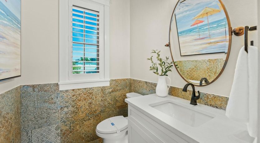 Photo of Live in Paradise