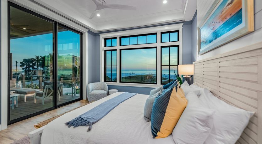 Photo of Live in Paradise