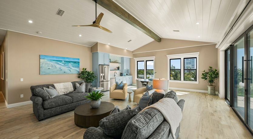 Photo of Live in Paradise