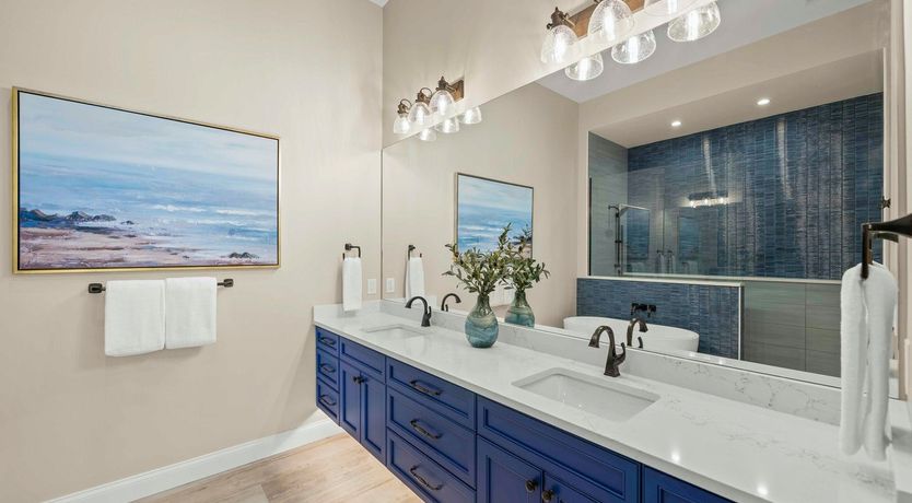 Photo of Live in Paradise