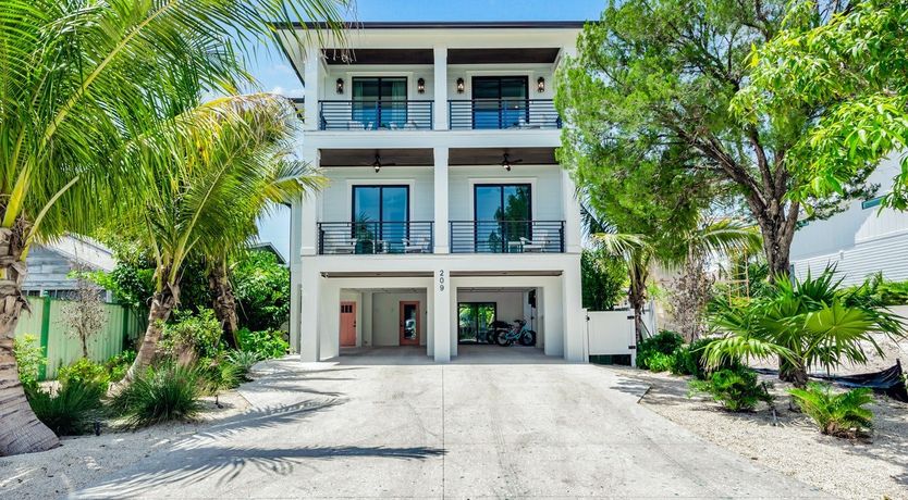 Photo of Luxury Coastal Escape