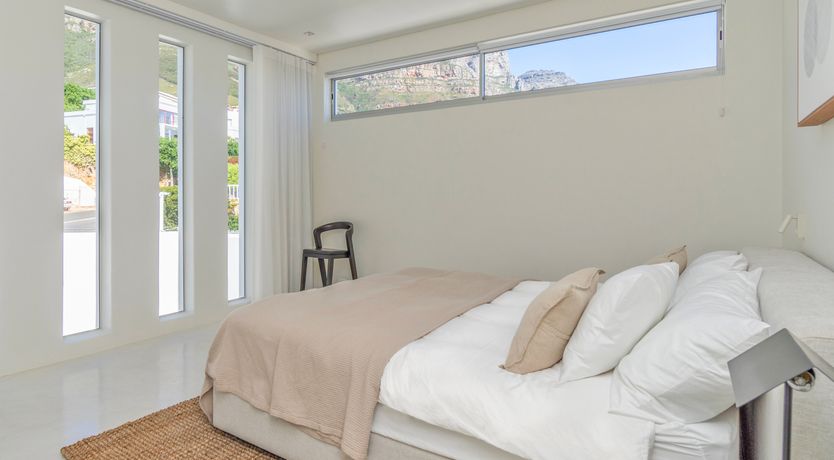 Photo of Mountain's Silhouette