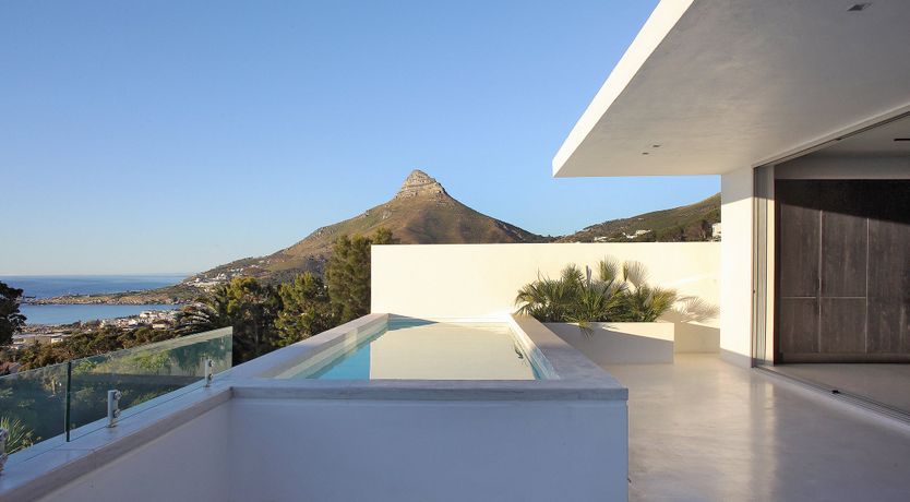 Photo of Mountain's Silhouette