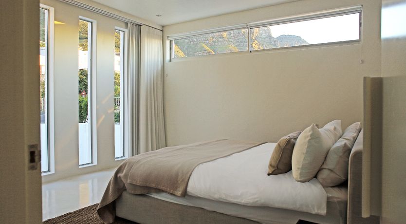 Photo of Mountain's Silhouette