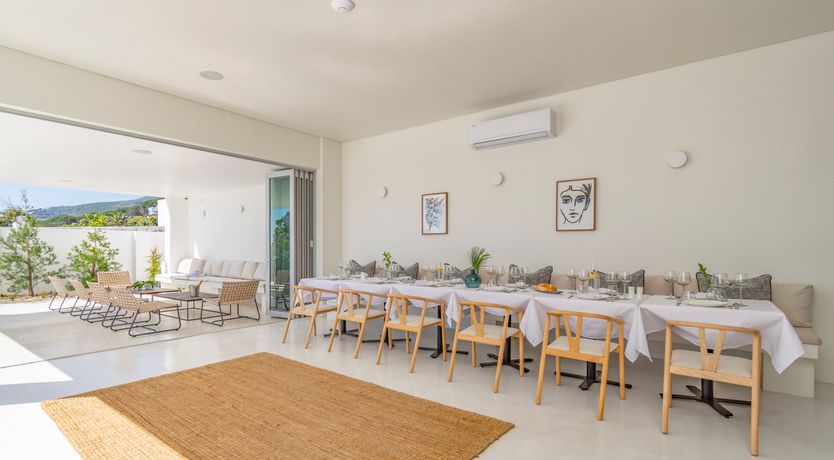 Photo of Mountain's Silhouette