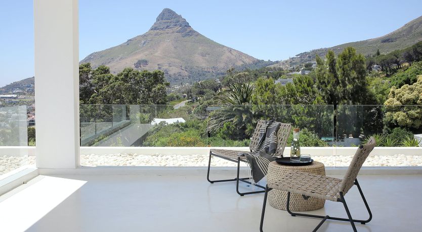 Photo of Mountain's Silhouette