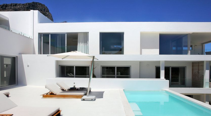 Photo of Mountain's Silhouette