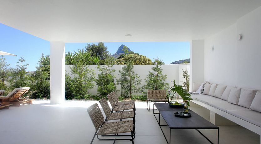 Photo of Mountain's Silhouette