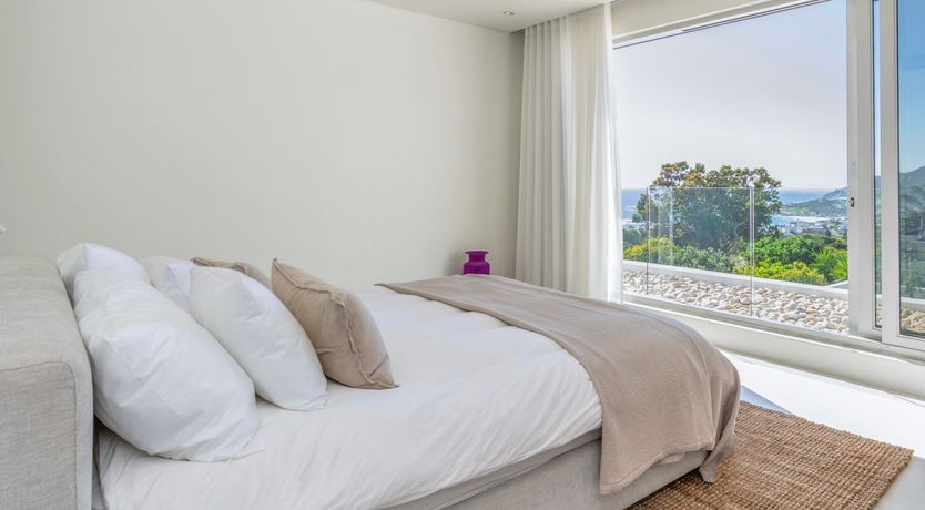 Photo of Mountain's Silhouette