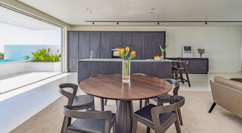 Photo of Mountain's Silhouette