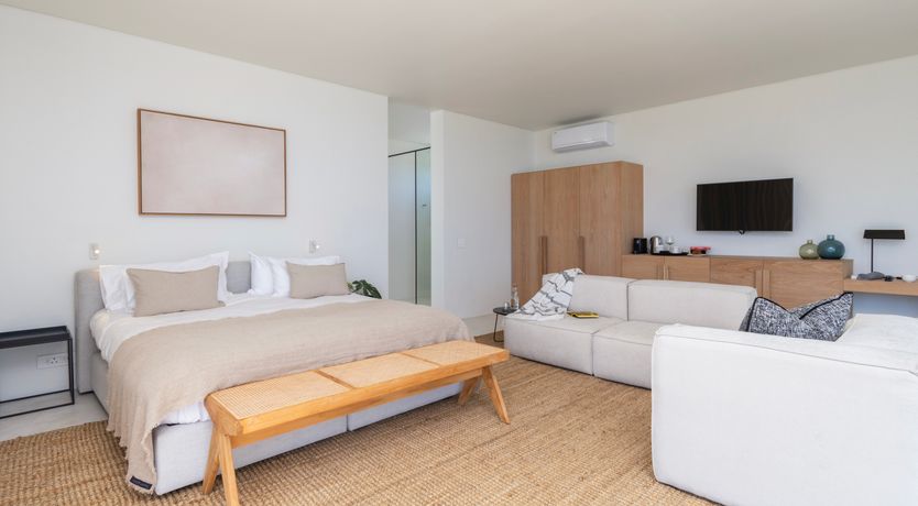 Photo of Mountain's Silhouette