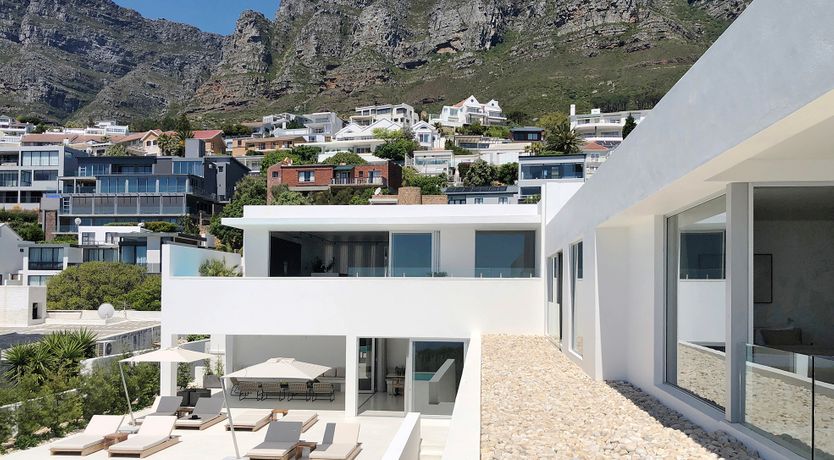 Photo of Mountain's Silhouette