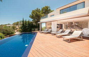 Ibiza Strings Holiday Home