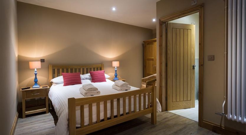 Photo of Abbots Reading Mews 1