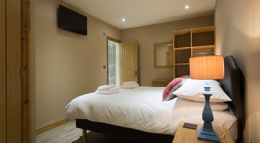 Photo of Abbots Reading Mews 1